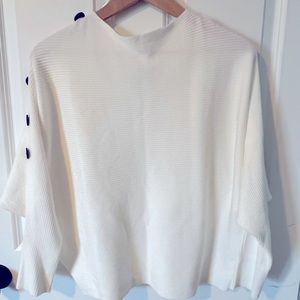 Faith and Zoe size large boat neck batwing soft sweater